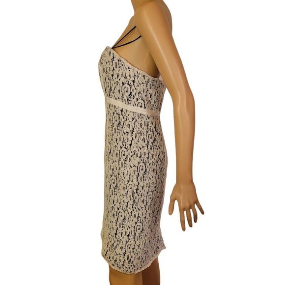 JS Collections Lace Strapless Dress (Size 8) - Picture 3 of 8